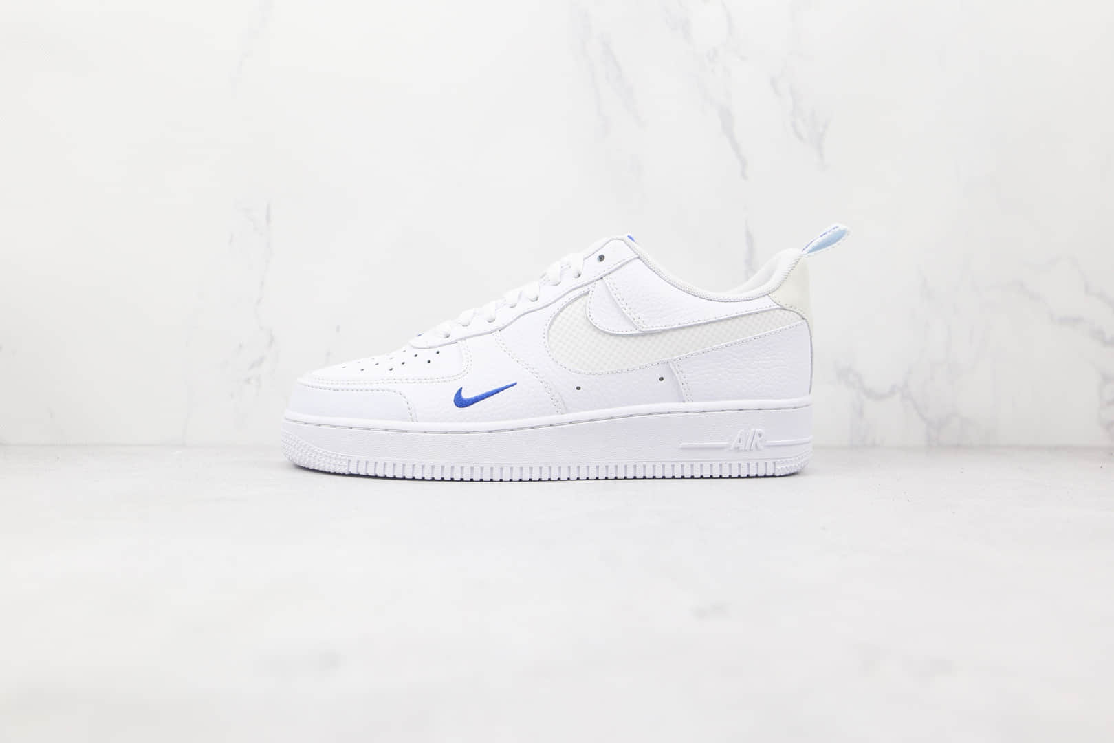 耐克Nike Air Force 1 Low纯原版本低帮空军一号白蓝色双钩3m反光板鞋内置气垫 货号：DN4433-100