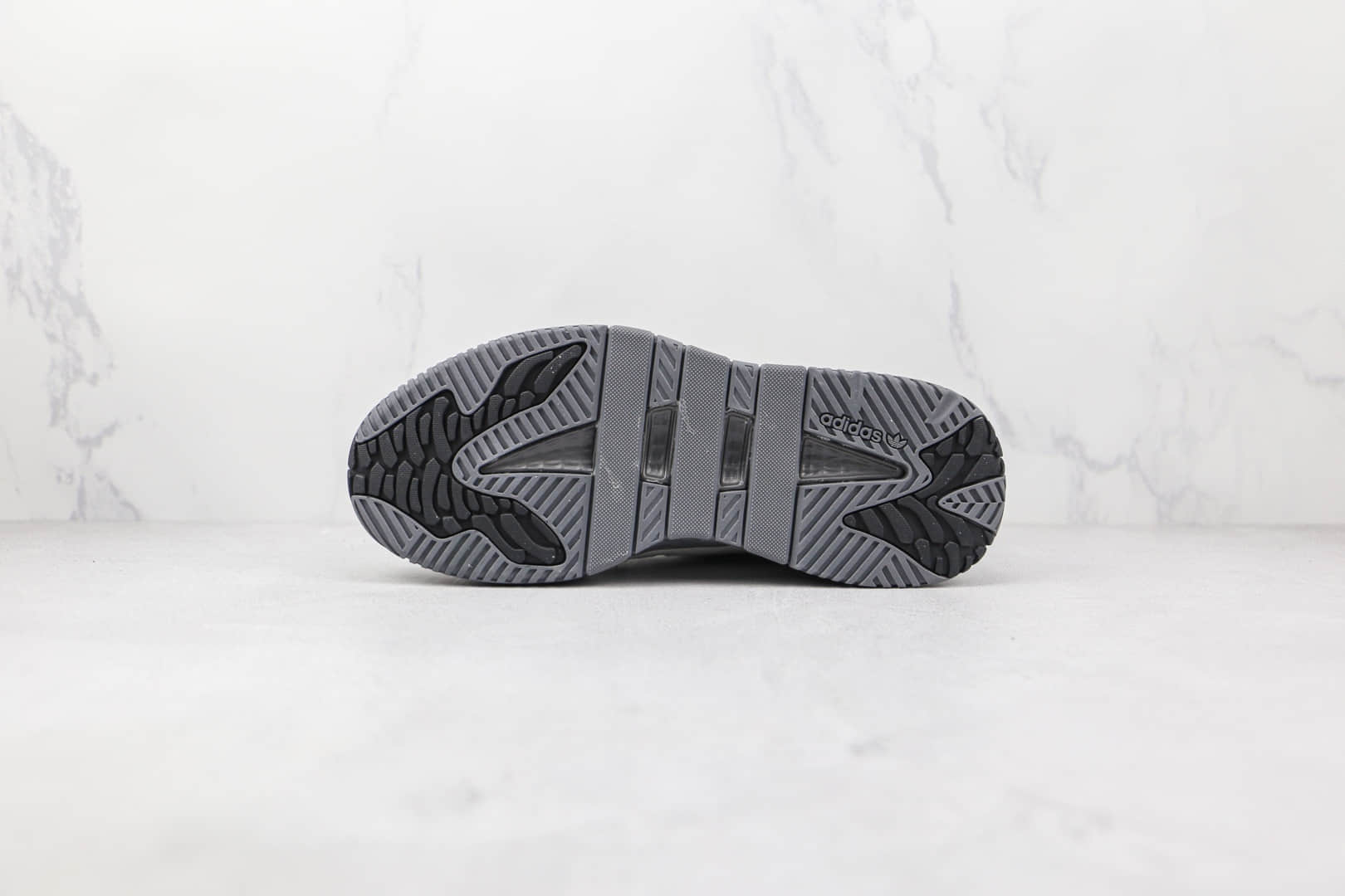 阿迪达斯Adidas Originals NiteBall纯原版本街球系列灰白色篮球鞋原楦头纸板打造 货号：S24147