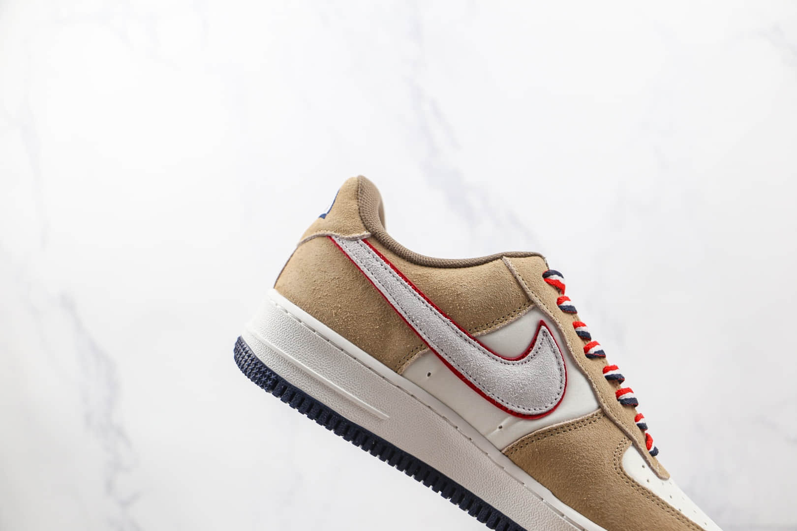 耐克Nike Air Force 1 Athletic Club纯原版本低帮空军一号西班牙毕尔巴鄂竞技俱乐部联名款米黄色红边板鞋原盒原标 货号：DQ5079-111