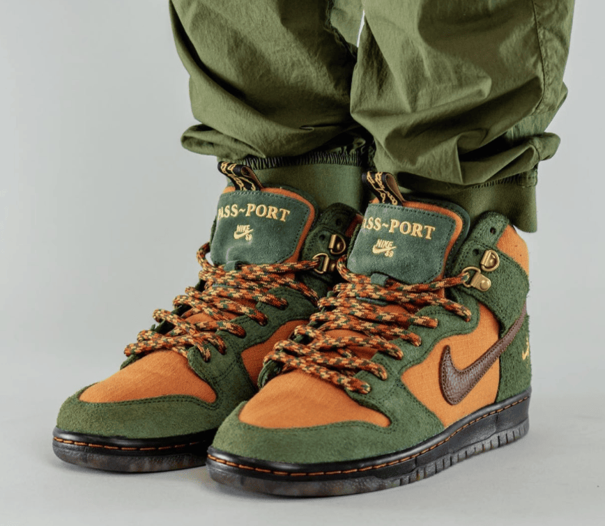 户外登山靴造型！全新Pass~Port x Nike SB Dunk Hi实物曝光！ 货号：DO6119-300