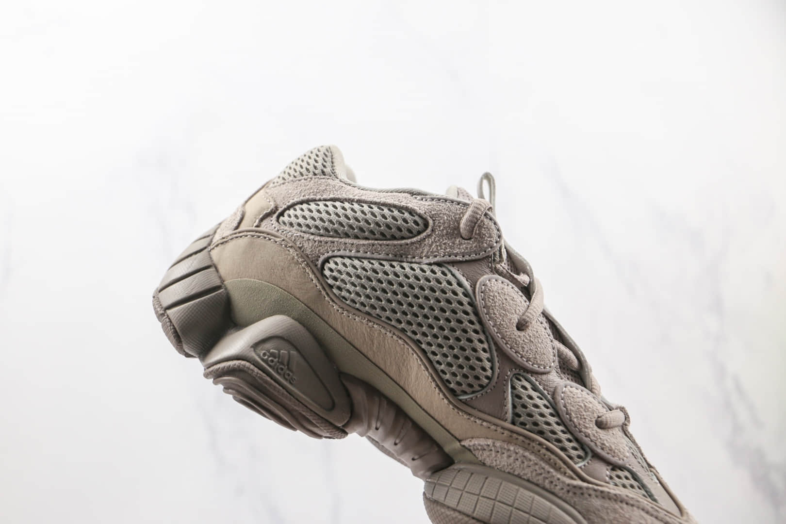 阿迪达斯Adidas Yeezy 500纯原版本侃爷同款椰子500灰色老爹鞋原楦头纸板打造 货号：GX3607