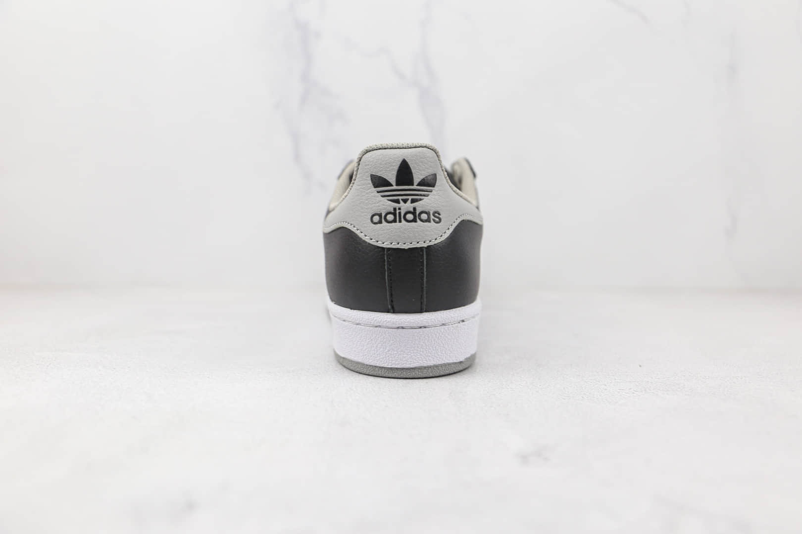 阿迪达斯Adidas Originals SUPERSTAR W纯原版本三叶草贝壳头影子灰板鞋原盒原标 货号：EG4962