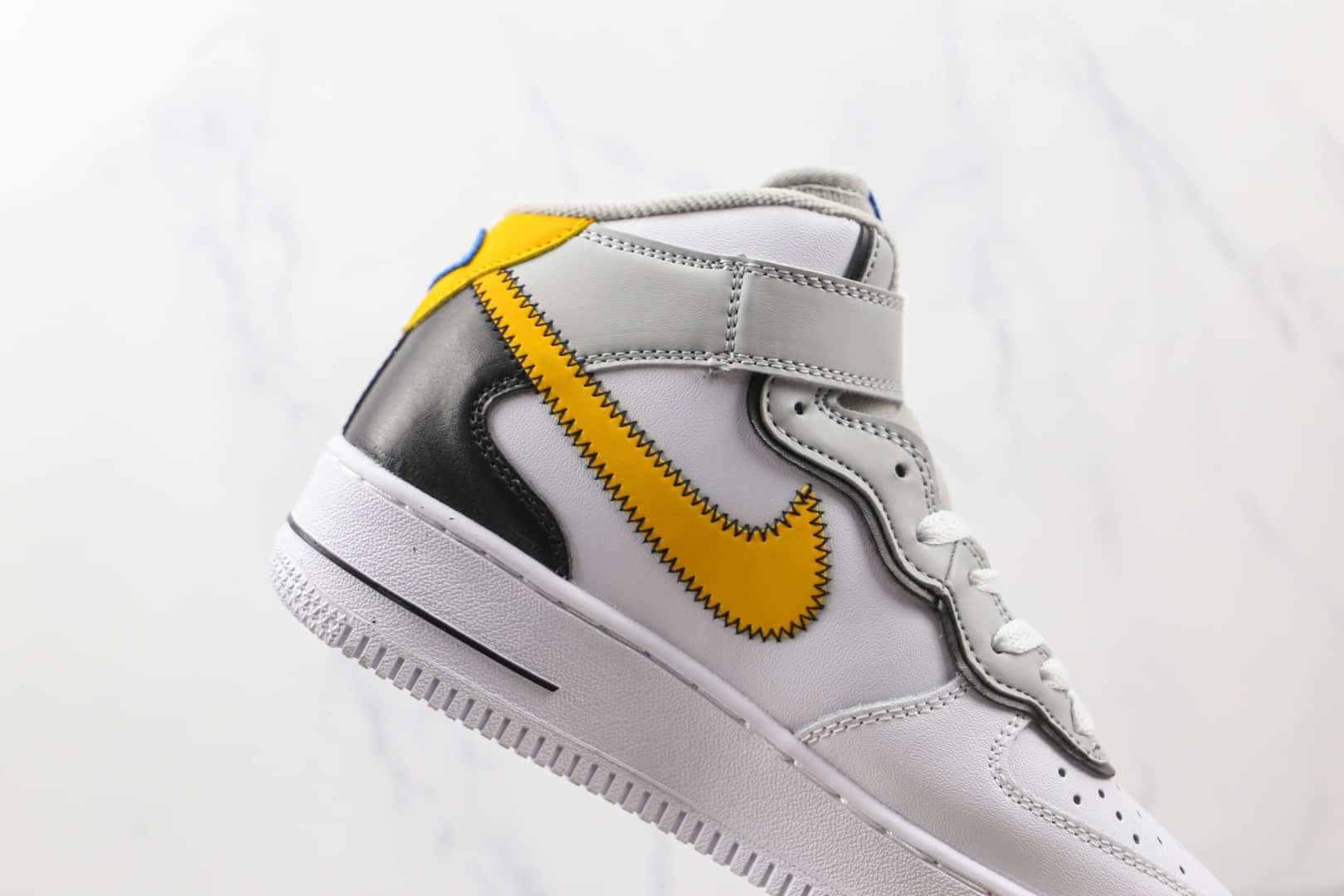 耐克Nike Air Force 1 Mid Athletic Club纯原版本中帮空军一号黑黄灰色缝线勾板鞋内置气垫 货号：DH7451-101