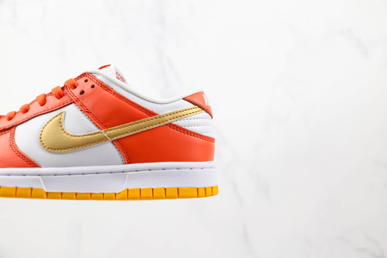 耐克Nike Dunk Low Golden Orange纯原版本低帮SB DUNK白金橙色板鞋原楦头纸板打造 货号：DQ4690-800