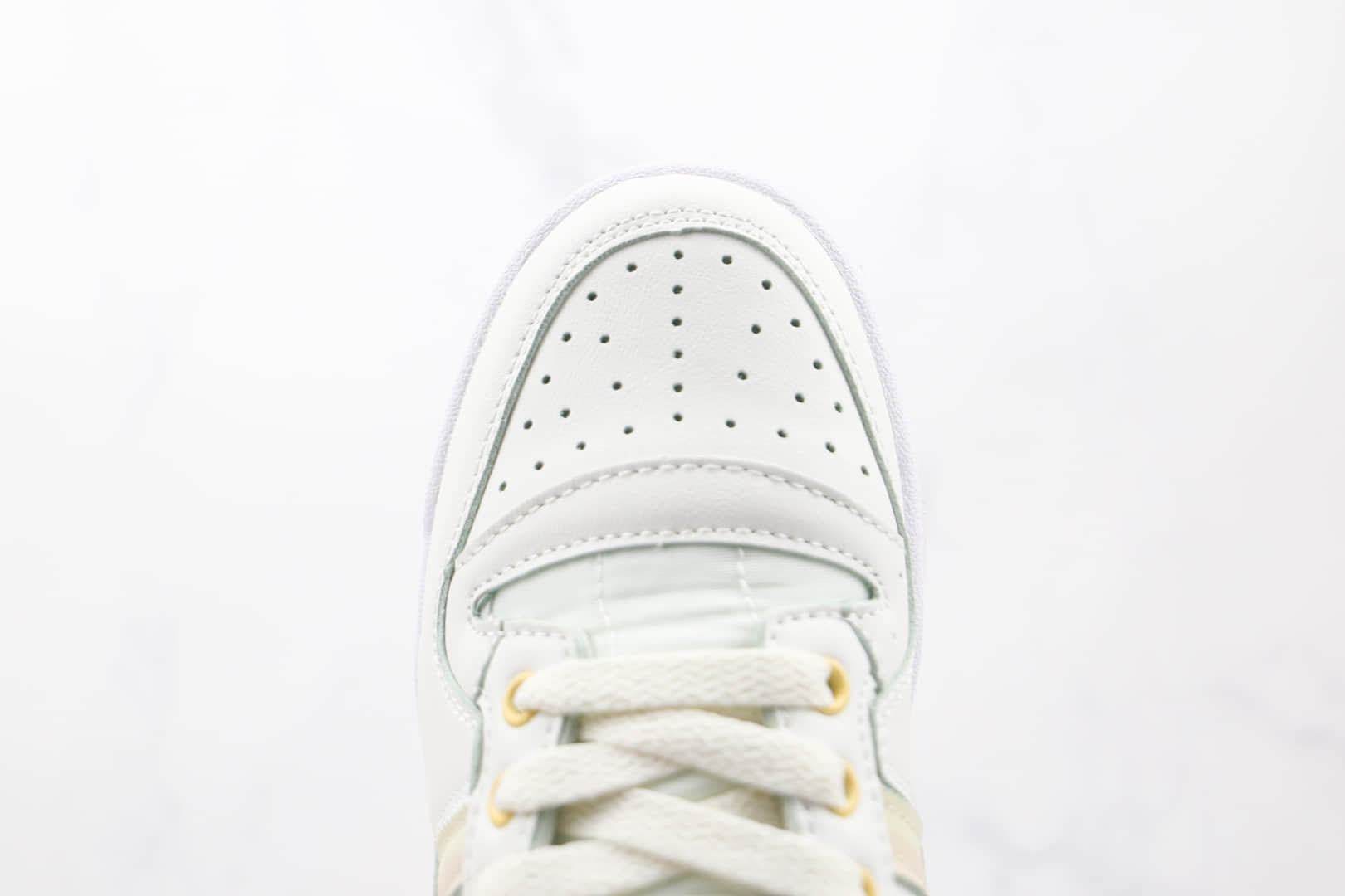 阿迪达斯adidas Originals Forum RX纯原版本三叶草魔术贴浅米白色复古板鞋原档案数据开发 货号：GW4920