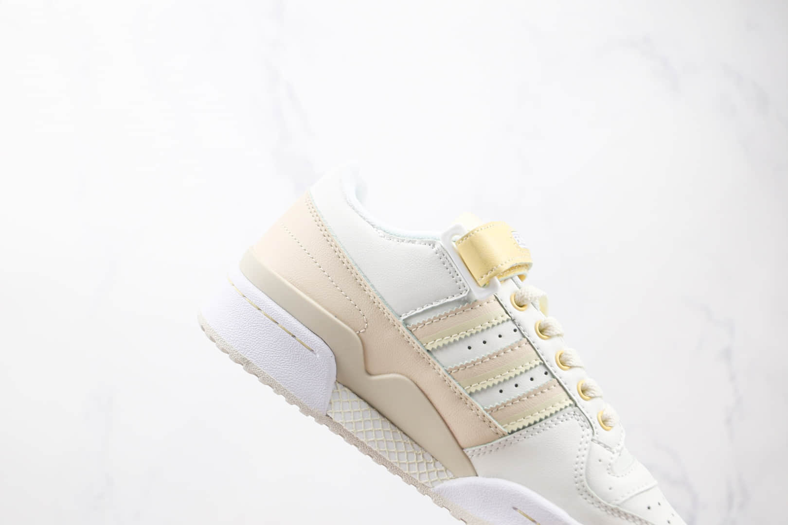 阿迪达斯adidas Originals Forum RX纯原版本三叶草魔术贴浅米白色复古板鞋原档案数据开发 货号：GW4920