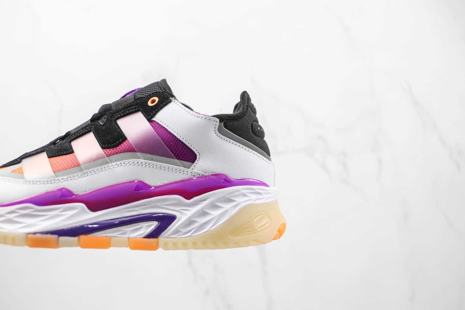 阿迪达斯Adidas Originals NiteBall纯原版本街球系列白粉紫色渐变篮球鞋原楦头纸板打造 货号：S24138