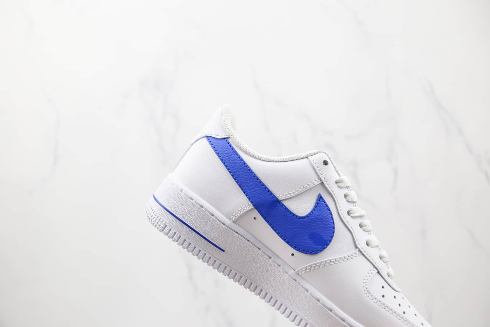 耐克Nike Air Force 1纯原版本低帮空军一号白蓝色大钩三钩板鞋内置气垫 货号：DR0143-100