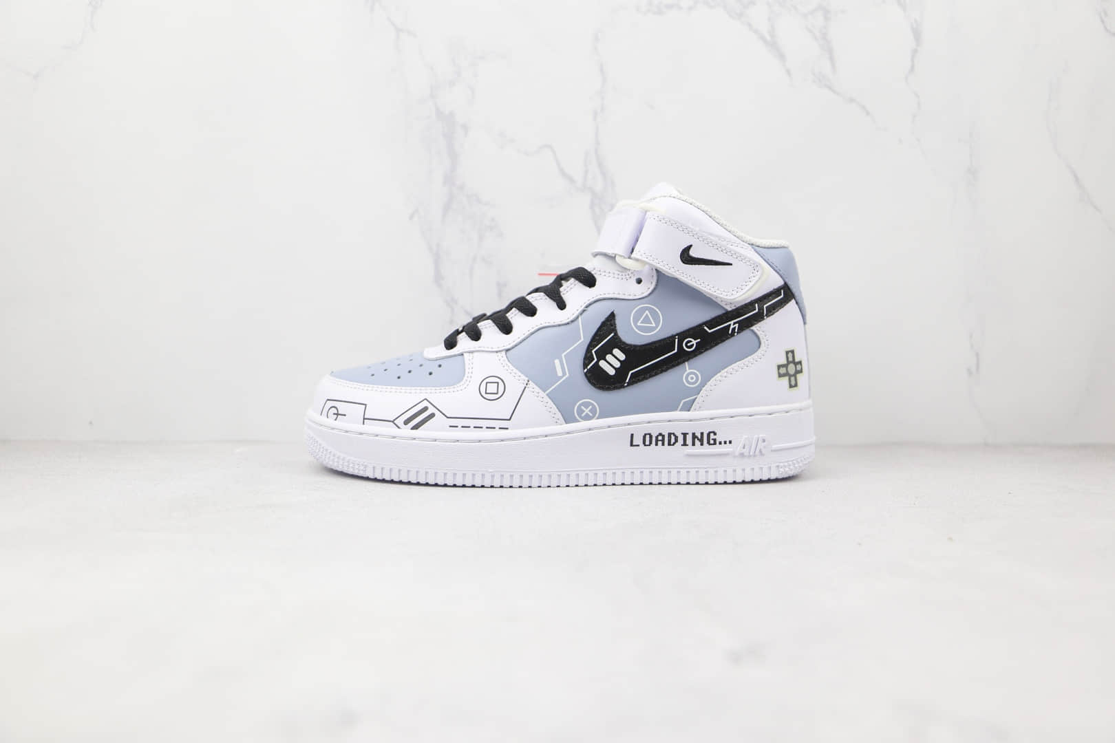 耐克Nike Air Force 1 MID 07 PS5纯原版本中帮空军一号电玩主题板鞋原档案数据开发 货号：CW2288-115