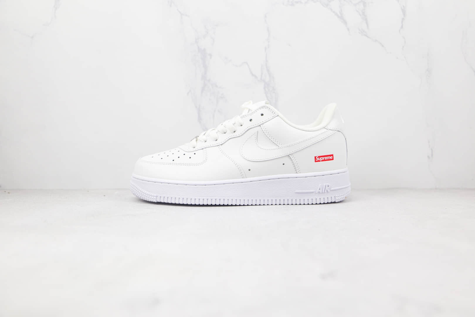 耐克Nike Air Force 1 x supreme联名款纯原版本低帮空军一号白色板鞋原楦头纸板打造 货号：CU9225-100