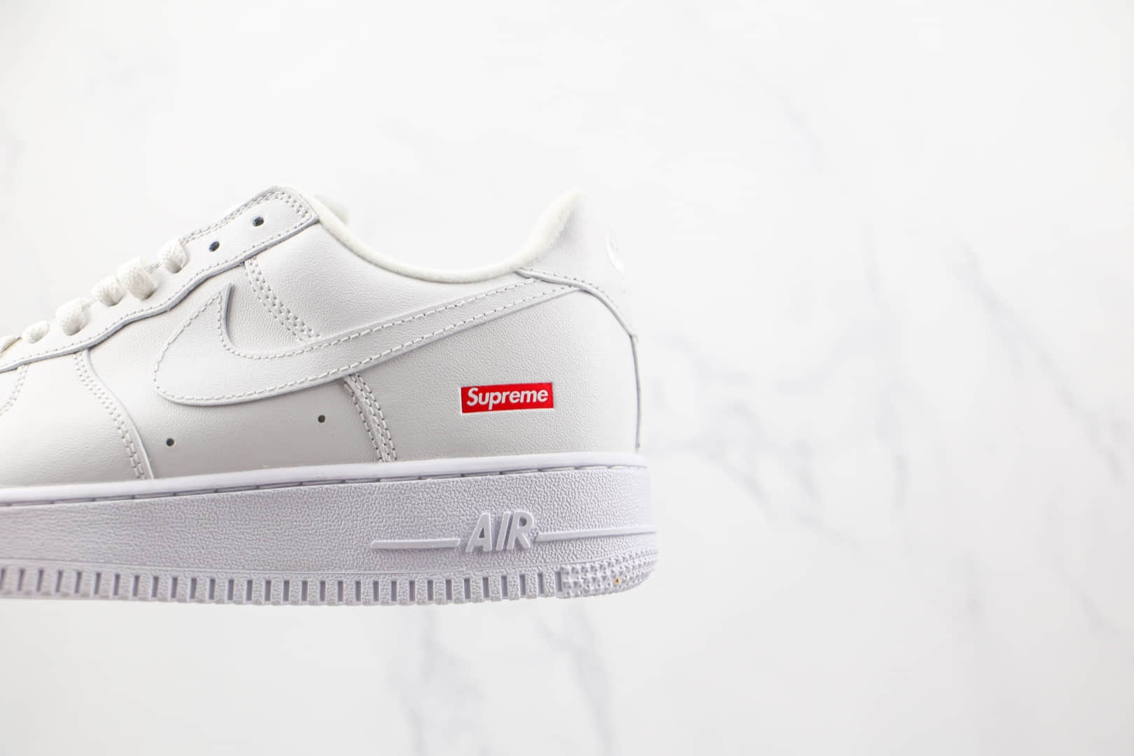 耐克Nike Air Force 1 x supreme联名款纯原版本低帮空军一号白色板鞋原楦头纸板打造 货号：CU9225-100