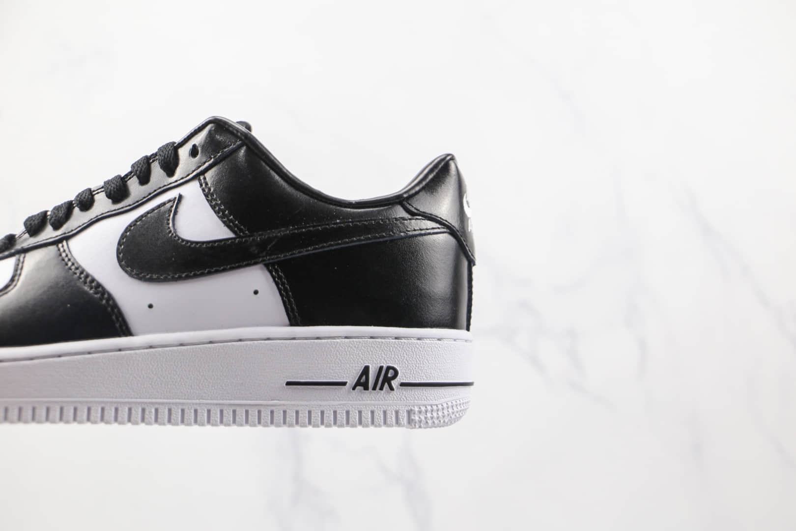 耐克NIke Air Force 1纯原版本低帮空军一号黑白熊猫板鞋内置气垫 货号：AQ4134-100