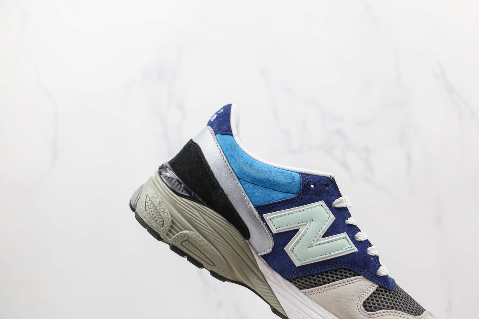 新百伦NEW BALANCE 770纯原版本灰蓝色拼接NB770复古老爹鞋原盒原标 货号：M7709FR