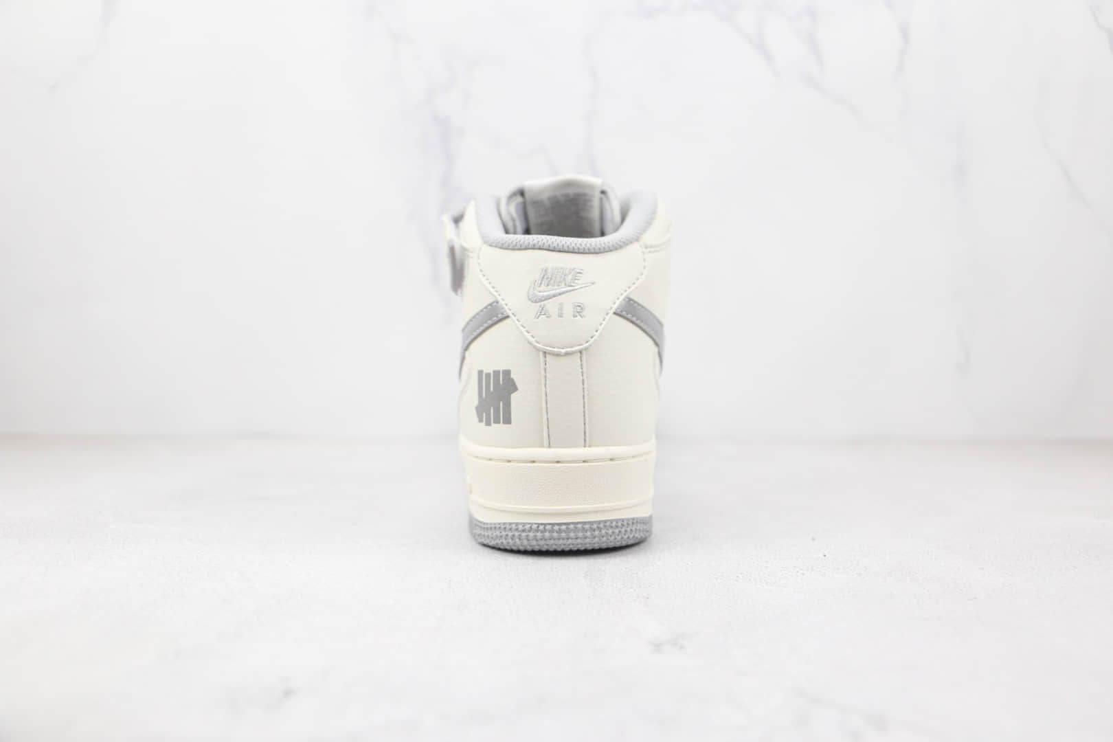 耐克Nike Air Force 1纯原版本中帮空军一号白灰色板鞋原档案数据开发 货号：AO6617-306