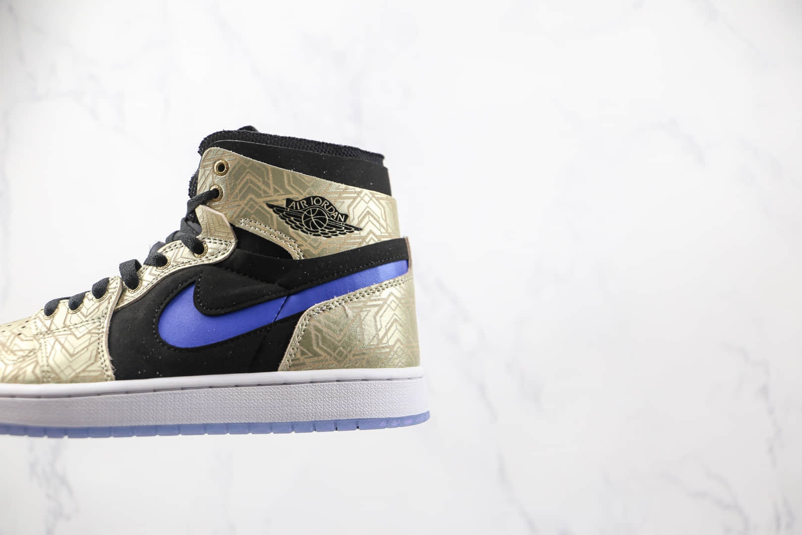乔丹Air Jordan 1 Zoom CMFT Gold Laser纯原版本高帮AJ1金黑蓝色印花图案板鞋原盒原标 货号：DQ0659-700