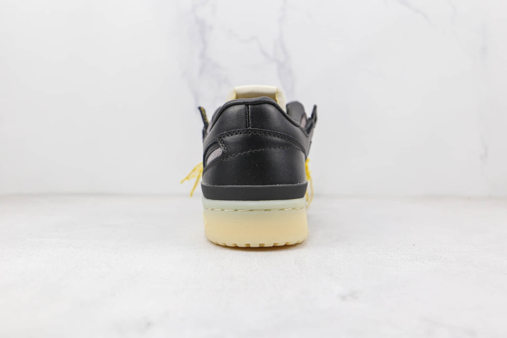 阿迪达斯Adidas Forum 84 Low OG纯原版本三叶草forum84黑黄色线头板鞋原楦头纸板打造 货号：FZ3773