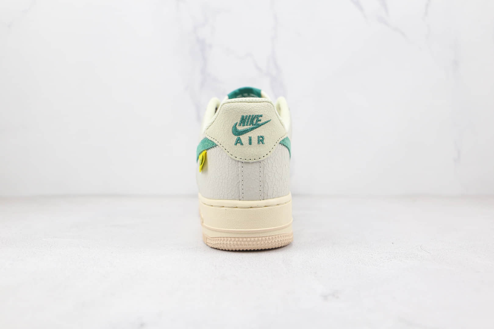 耐克Nike Air Force 1纯原版本低帮空军一号白绿色爆裂纹板鞋内置气垫 货号：DO5876-100