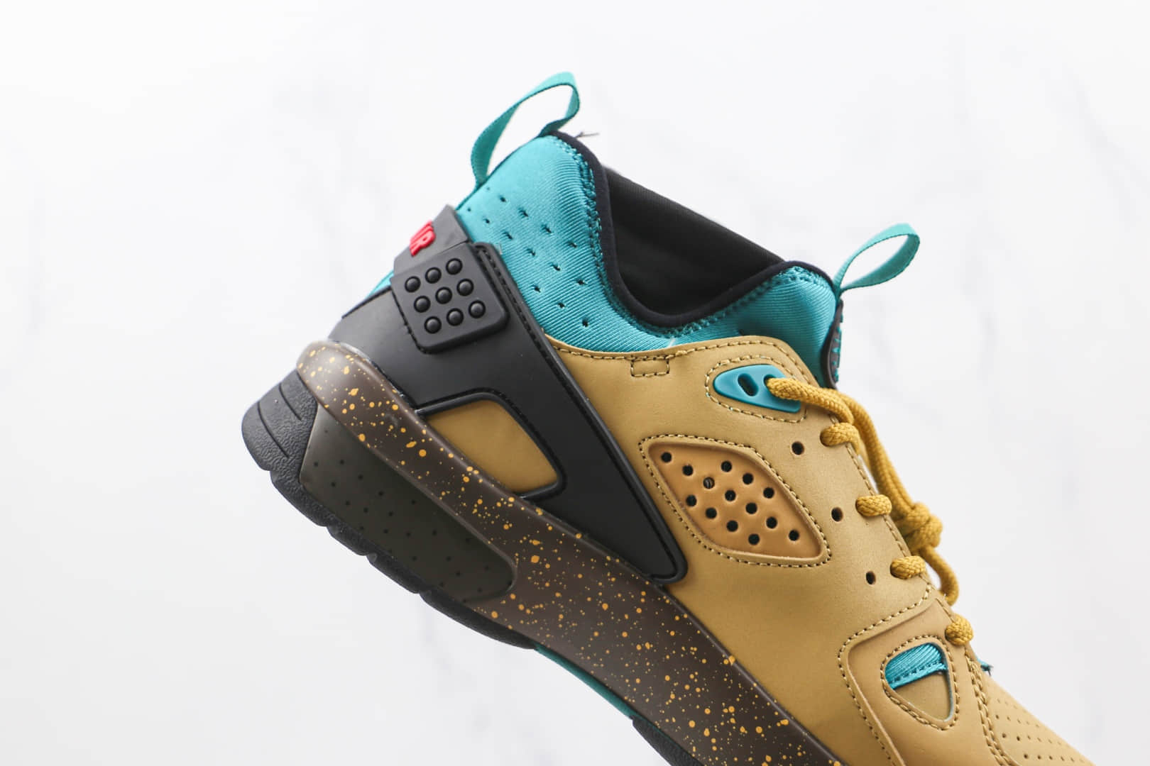 耐克Nike ACG Air Mowabb OG Rattan Birch纯原版本沙漠黄色ACG户外徒步鞋原盒原标 货号：DC9554-700
