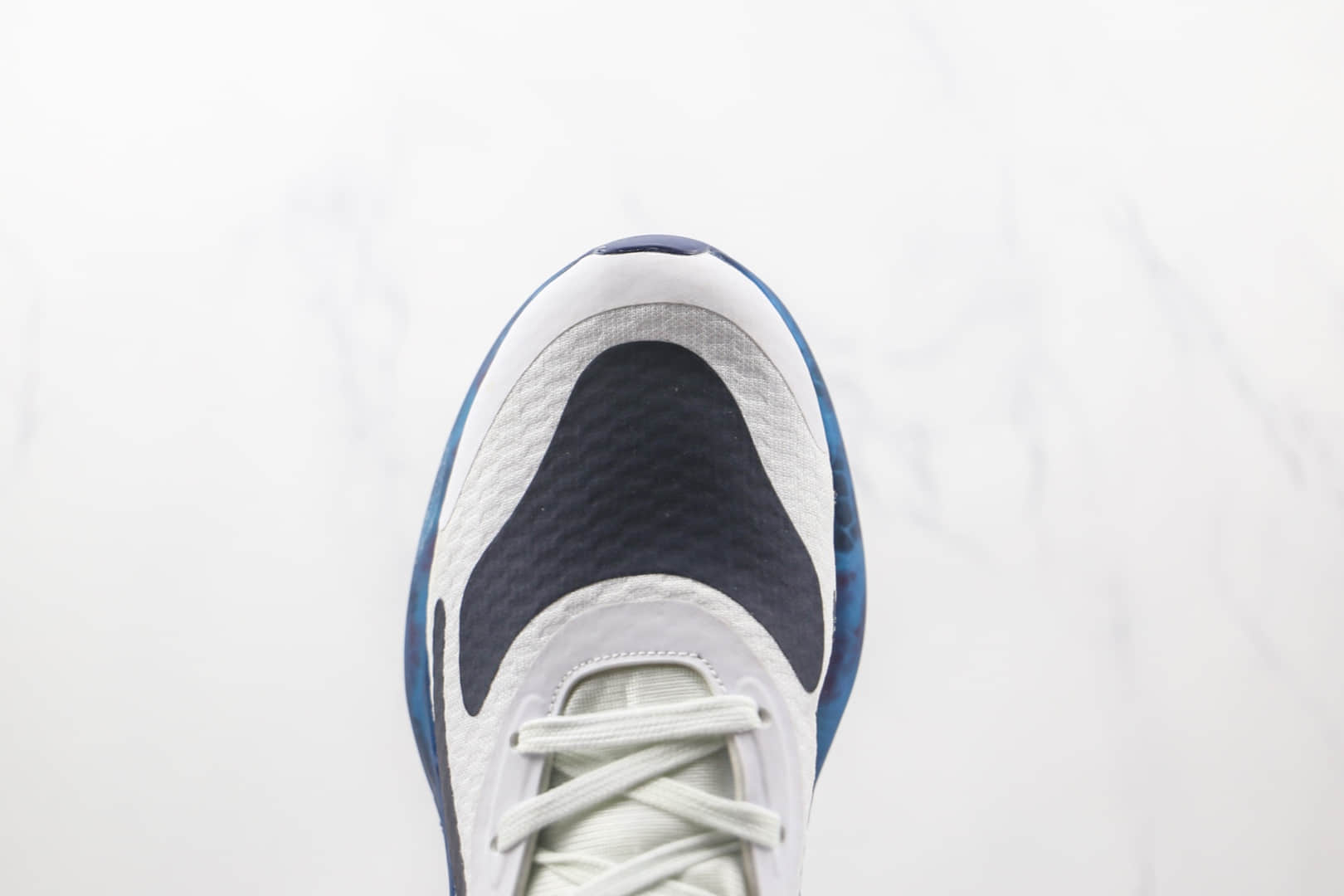 阿迪达斯Adidas AlphaBounce FT纯原版本阿尔法7代白深蓝色波点爆米花跑鞋原楦头纸板打造 货号：CG3717