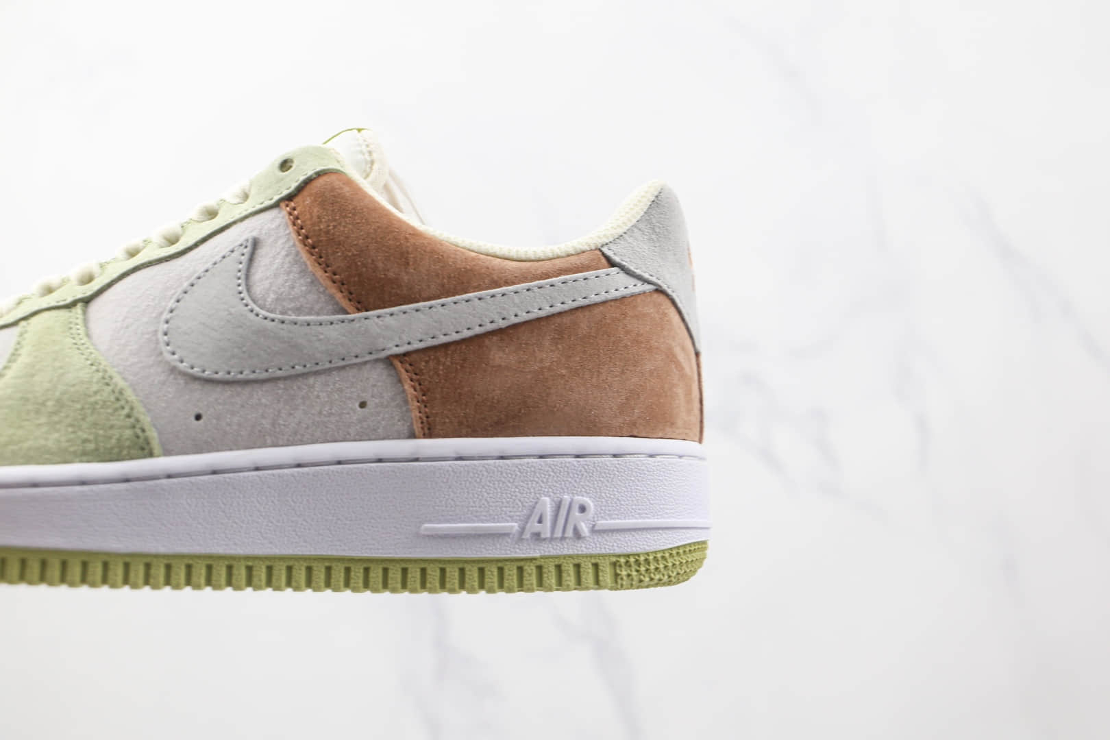 耐克Nike Air Force 1‘07 Low纯原版本低帮空军一号麂皮AF1马卡龙拼接原厂皮料 货号：DL5819-618