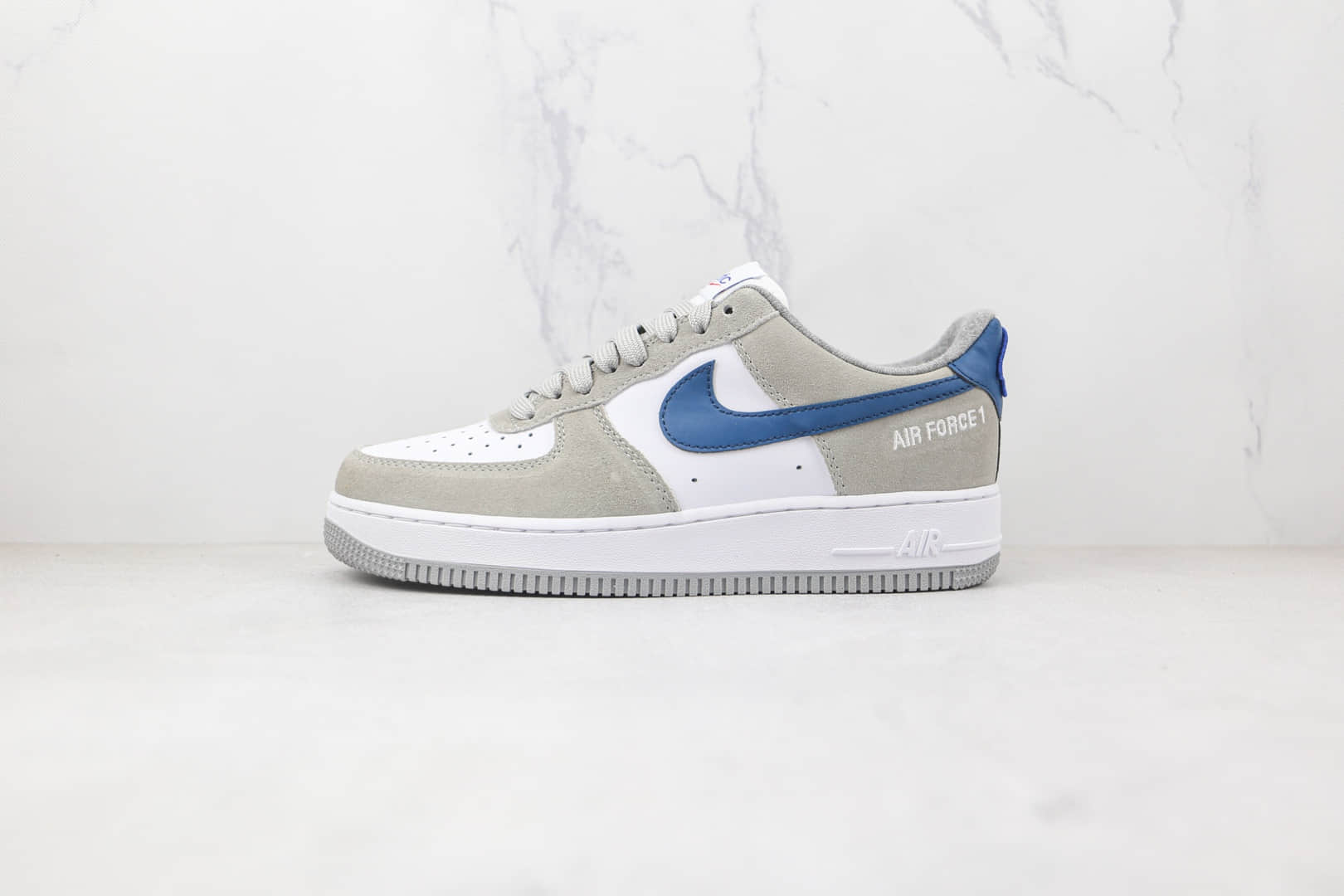 耐克Nike Air Force 1 Low“Athletic Club”公司级版本空军一号低帮板鞋AF1白灰色原厂中底钢印 货号：DH7568-001