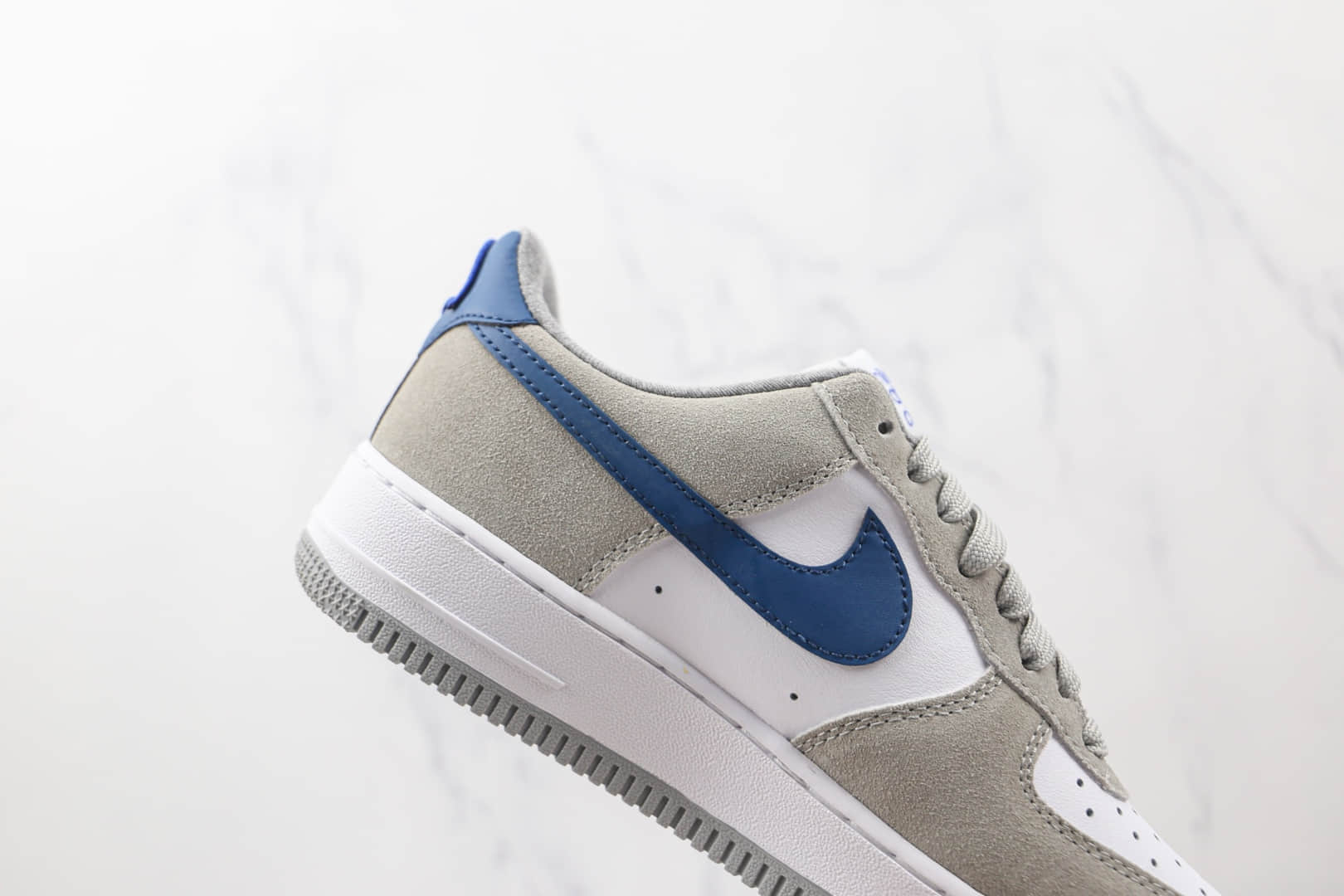 耐克Nike Air Force 1 Low“Athletic Club”公司级版本空军一号低帮板鞋AF1白灰色原厂中底钢印 货号：DH7568-001