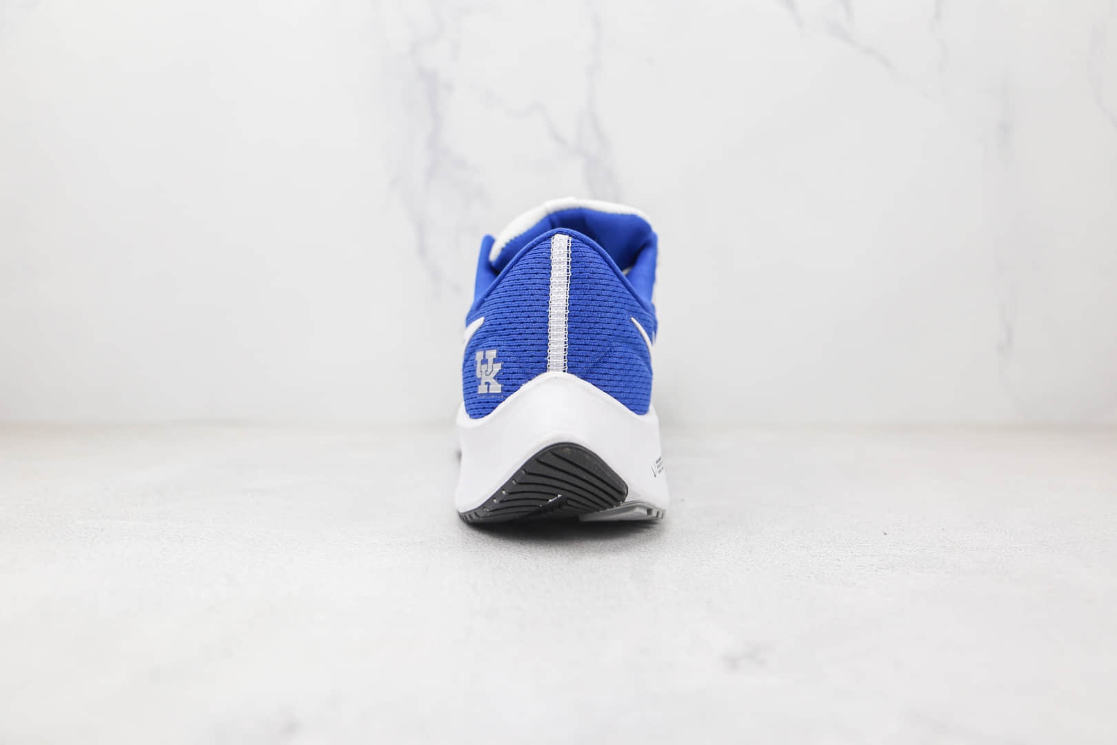 耐克Nike Air Zoom Pegasus 38纯原版本登月38代白蓝色针织透气慢跑鞋原鞋开模 货号：DJ0830-001