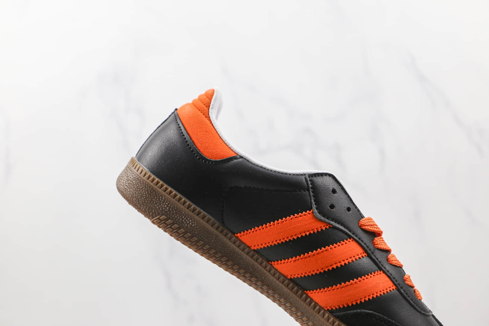 阿迪达斯Adidas Samba Vegan纯原版本桑巴黑橙色复古板鞋原盒原标 货号：FW2428