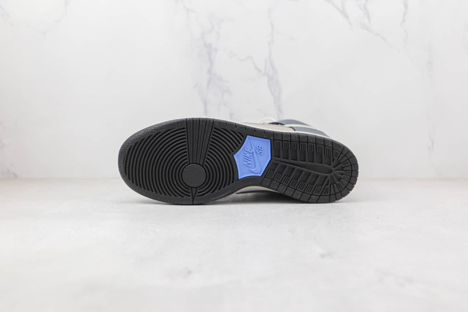 耐克Nike SB Dunk High Pro Medium Grey纯原版本高帮SB DUNK燧石灰板鞋内置气垫 货号：DJ9800-001