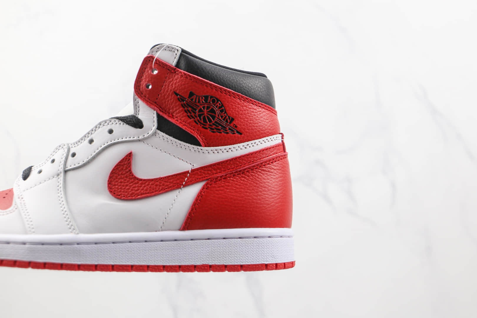 乔丹Air Jordan 1 High OG纯原版本高帮AJ1芝加哥白红色板鞋原盒原标 货号：555088-161