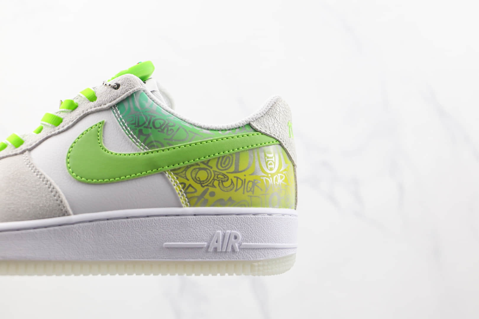 耐克Nike Air Force 1 Space Silver纯原版本低帮空军一号白绿色印字金扣50周年板鞋内置气垫 货号：DA8302-555