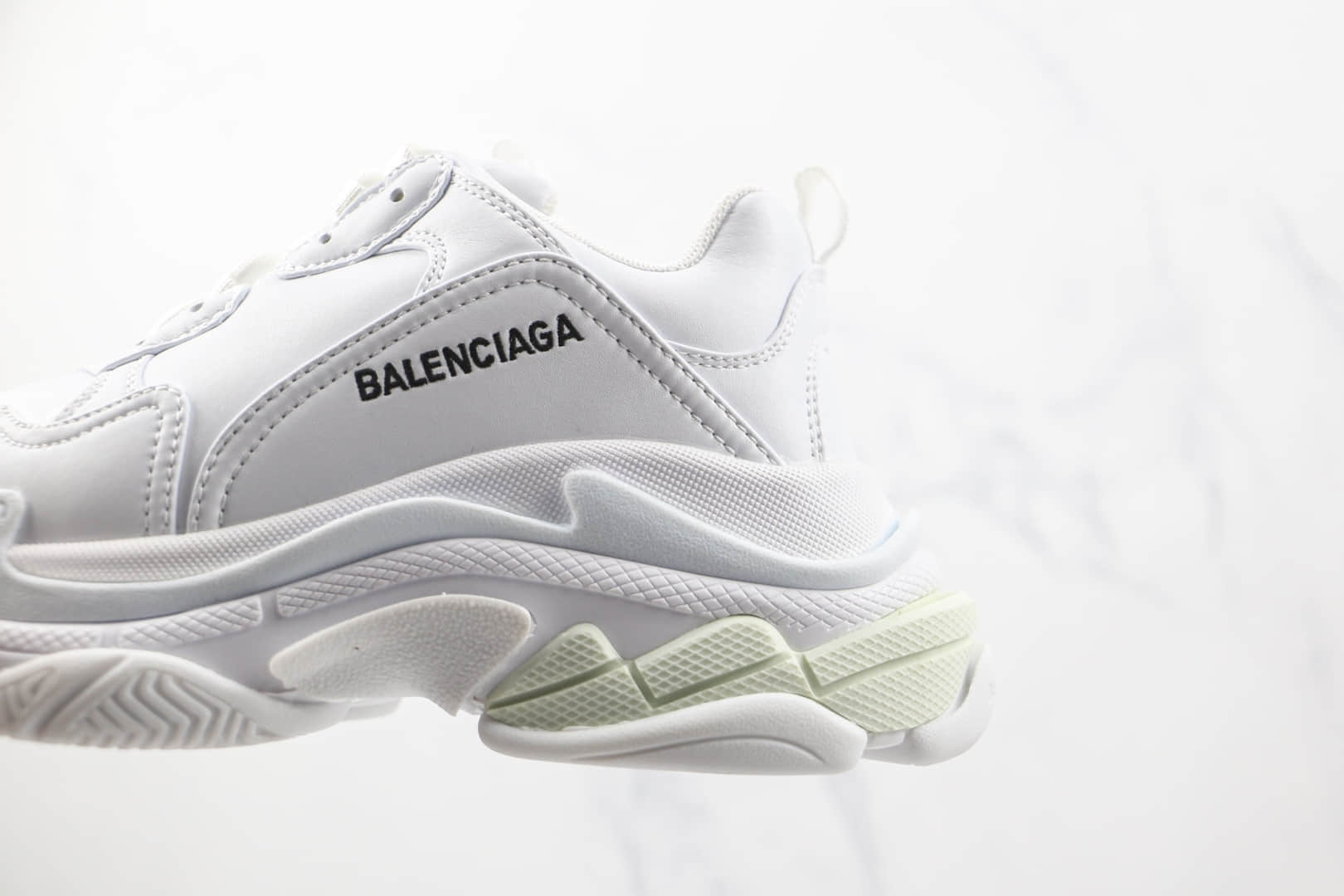 巴黎世家Balenciaga纯原版本初代白色复古老爹鞋原档案数据开发