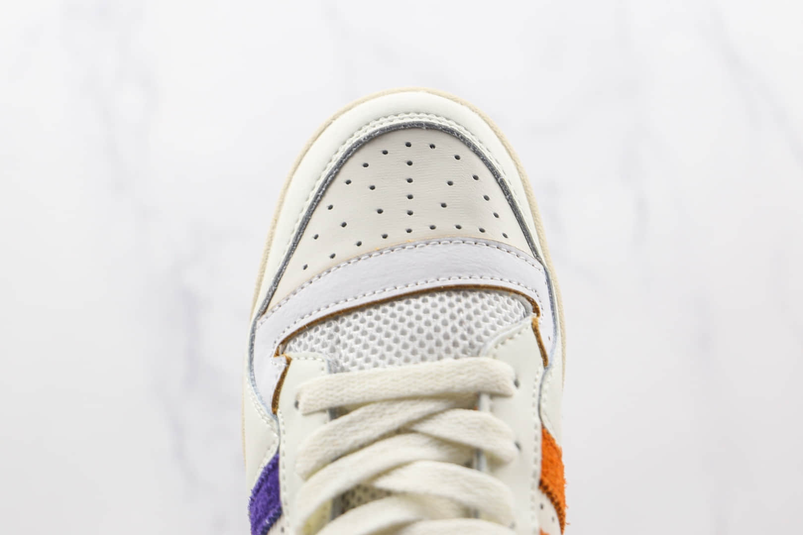 阿迪达斯Adidas originals Forum 84 low纯原版本三叶草白紫色Forum84复古板鞋原楦头纸板打造 货号：GX9049