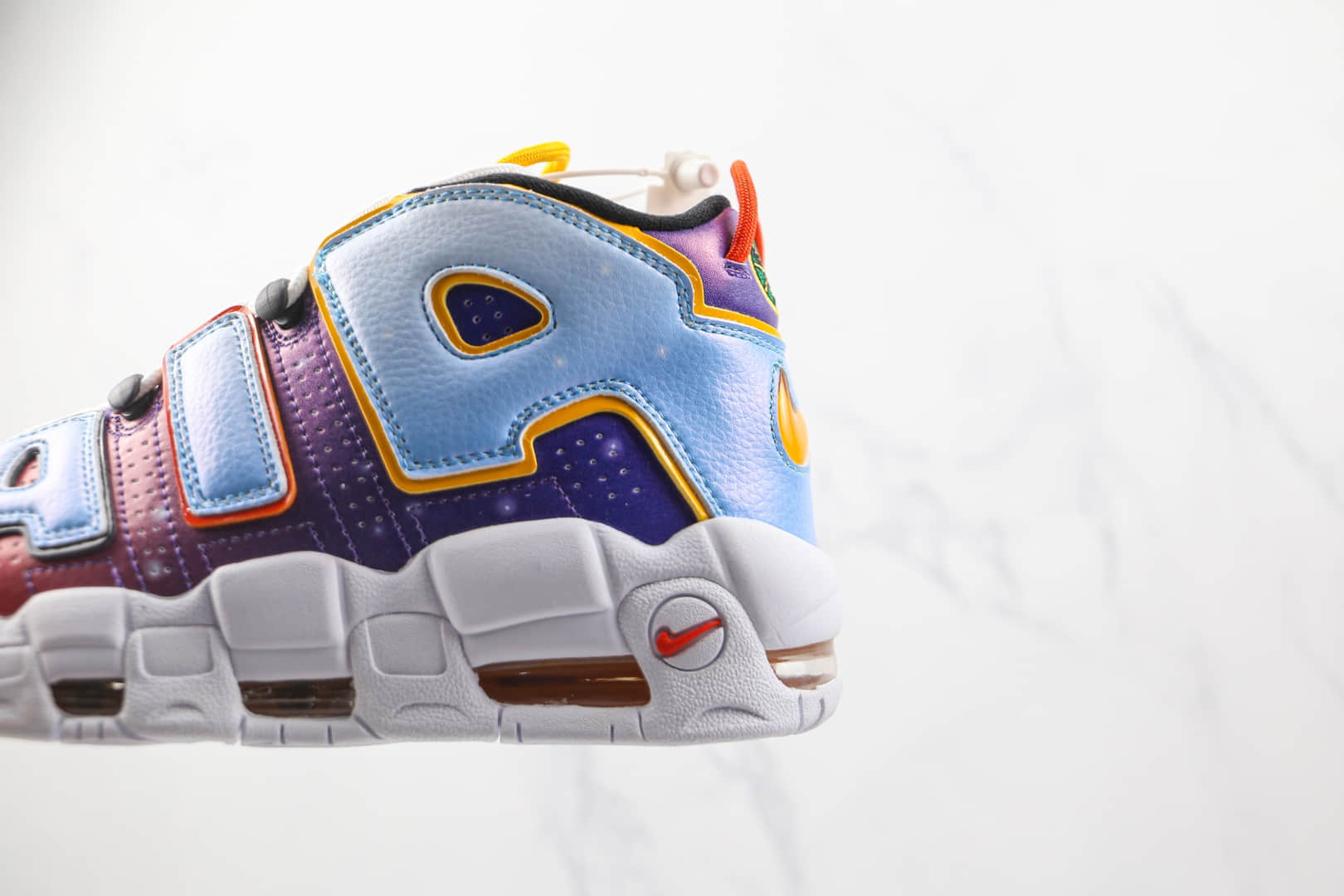 耐克Nike Air More Uptempo 96 QS纯原版本红蓝星空渐变皮蓬大R篮球鞋原档案数据开发 货号：DD9223-100