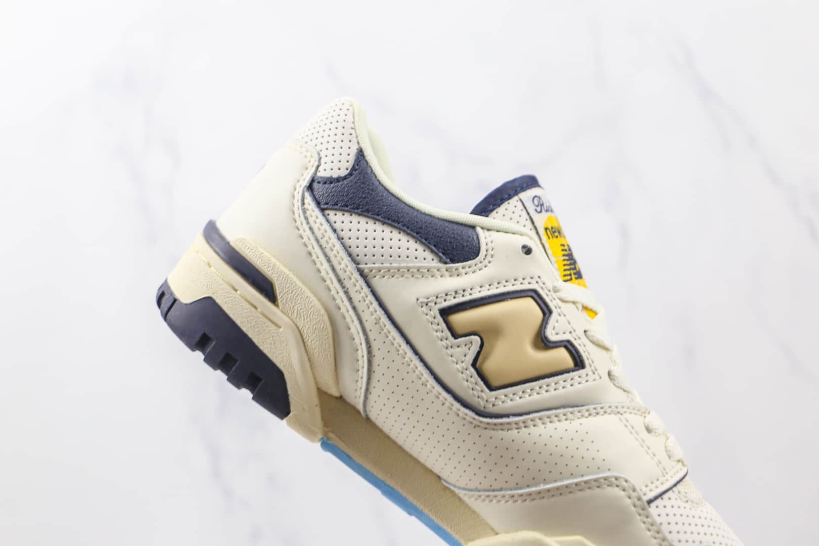 新百伦New Balance 550纯原版本米白蓝黄复古慢跑鞋原楦头纸板打造 货号：BB550RP1