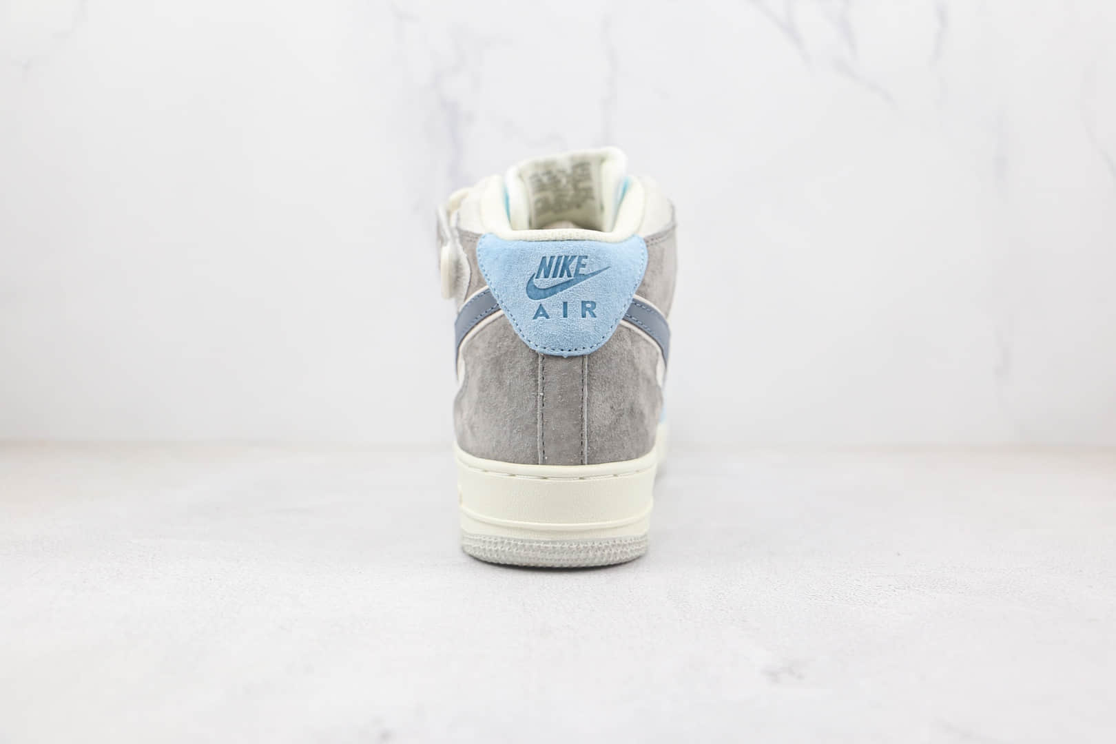 耐克Nike Air Force 1’07 Mid纯原版本中帮空军一号麂皮灰蓝色3M反光板鞋原盒原标 货号：AL6896-559