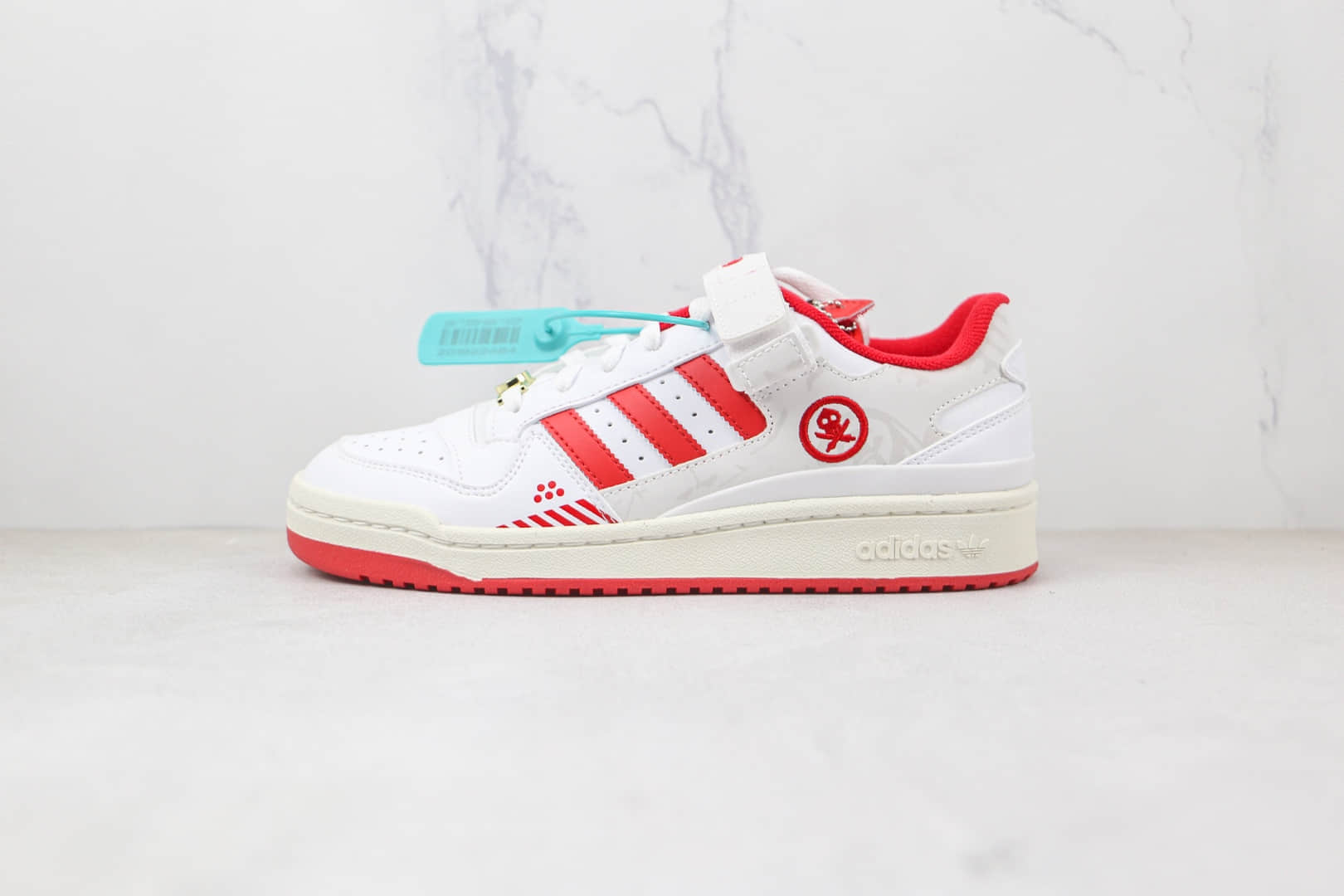 阿迪达斯Adidas Originals Forum Low x Quiccs联名款纯原版本低帮白红涂鸦魔术贴3M反光板鞋原楦头纸板打造 货号：GW3493