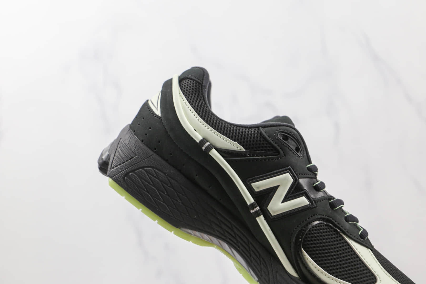 新百伦New Balance 2002R x Randomevent联名款纯原版本NB2002R黑白色复古老爹鞋原盒原标 货号：ML2002RZ