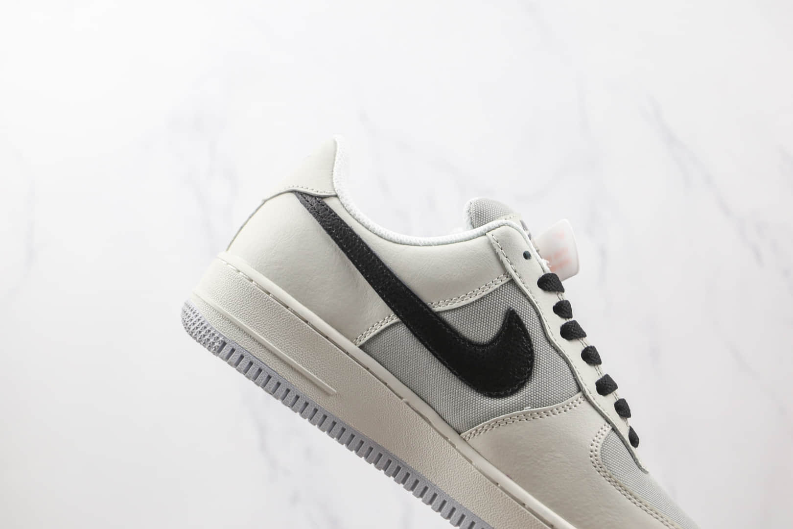 AIR FORCE 1 GTX （品番:D02760-206）25cm スニーカー 靴 メンズ 工場は直販