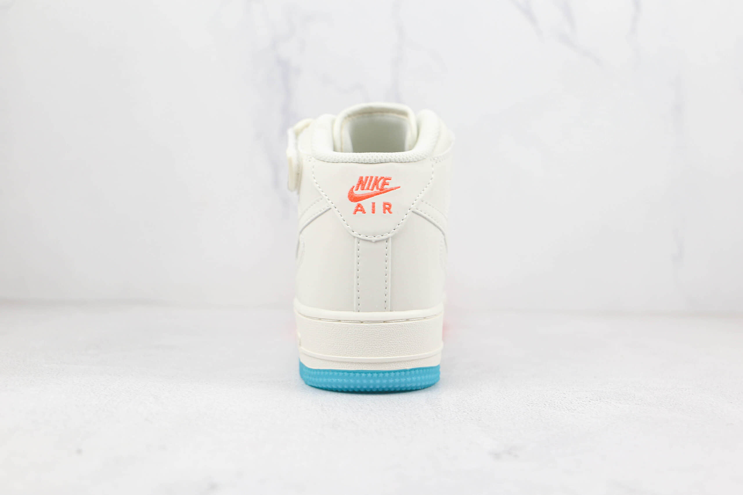 耐克Nike Air Force 1’07 Low纯原版本中帮空军一号白橙双钩板鞋内置气垫 货号：MI9663-536