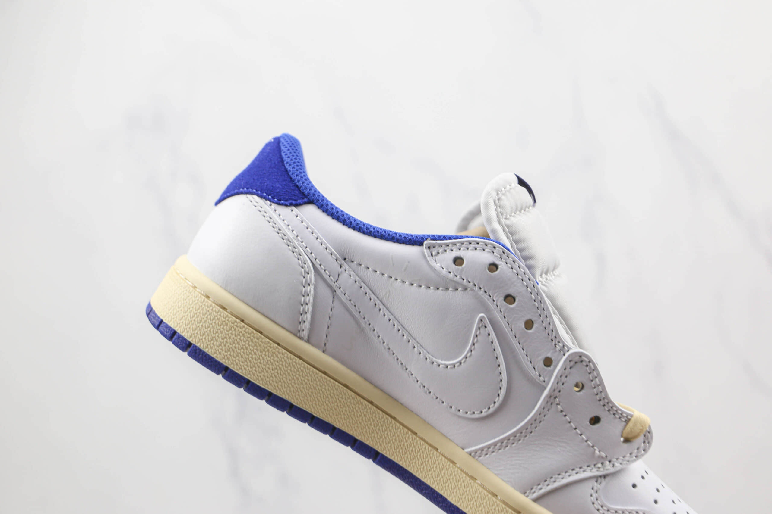 乔丹Air Jordan 1 Low OG SP White Blue x Travis Scott联名款纯原版本低帮AJ1白蓝倒勾板鞋原档案数据开发 货号：DM9868-218