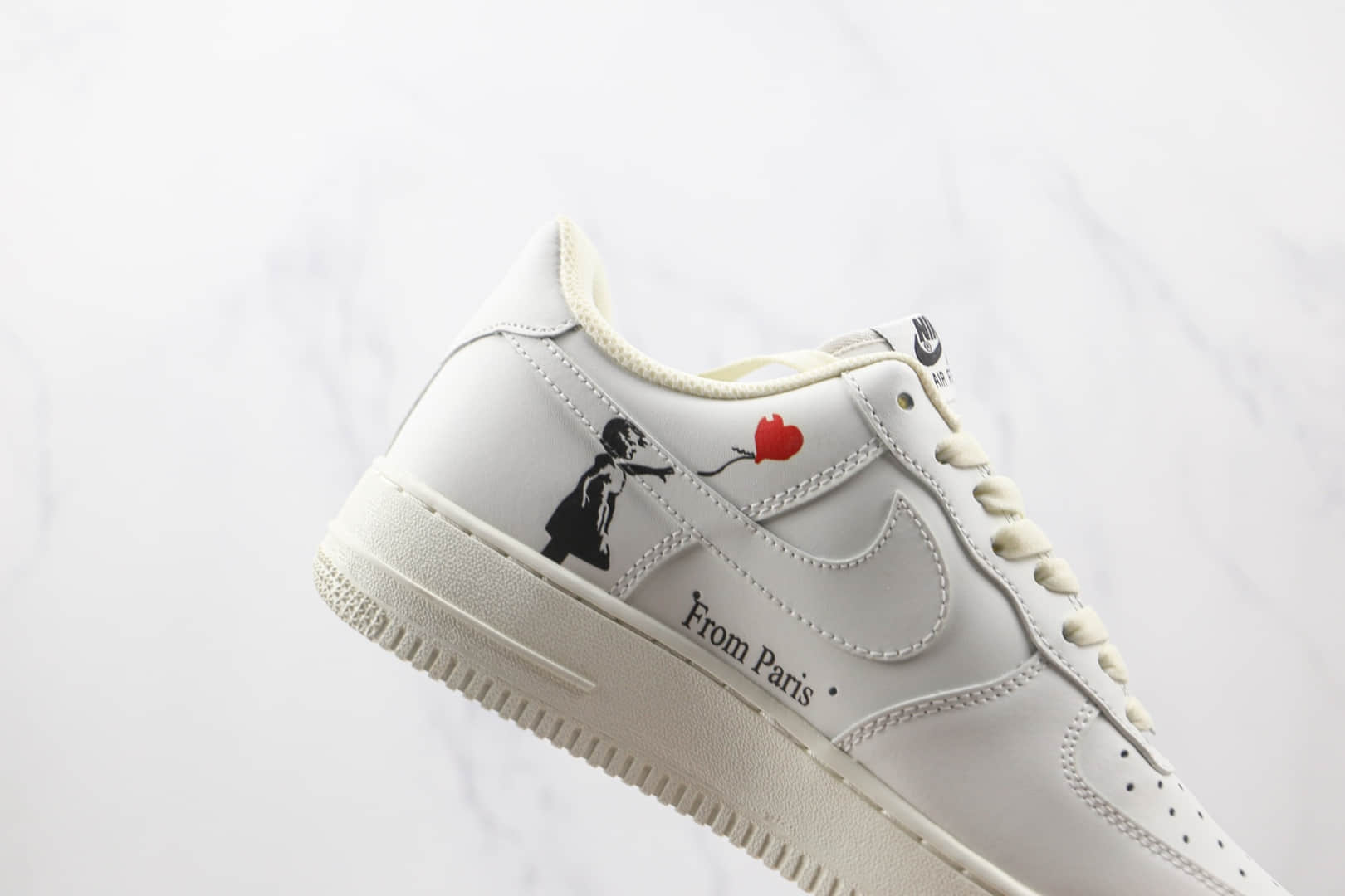 耐克Nike Air Force 1 Valentine's Day纯原版本低帮空军一号巴黎情人节爱心限定配色板鞋内置气垫 货号：LZ5988-505