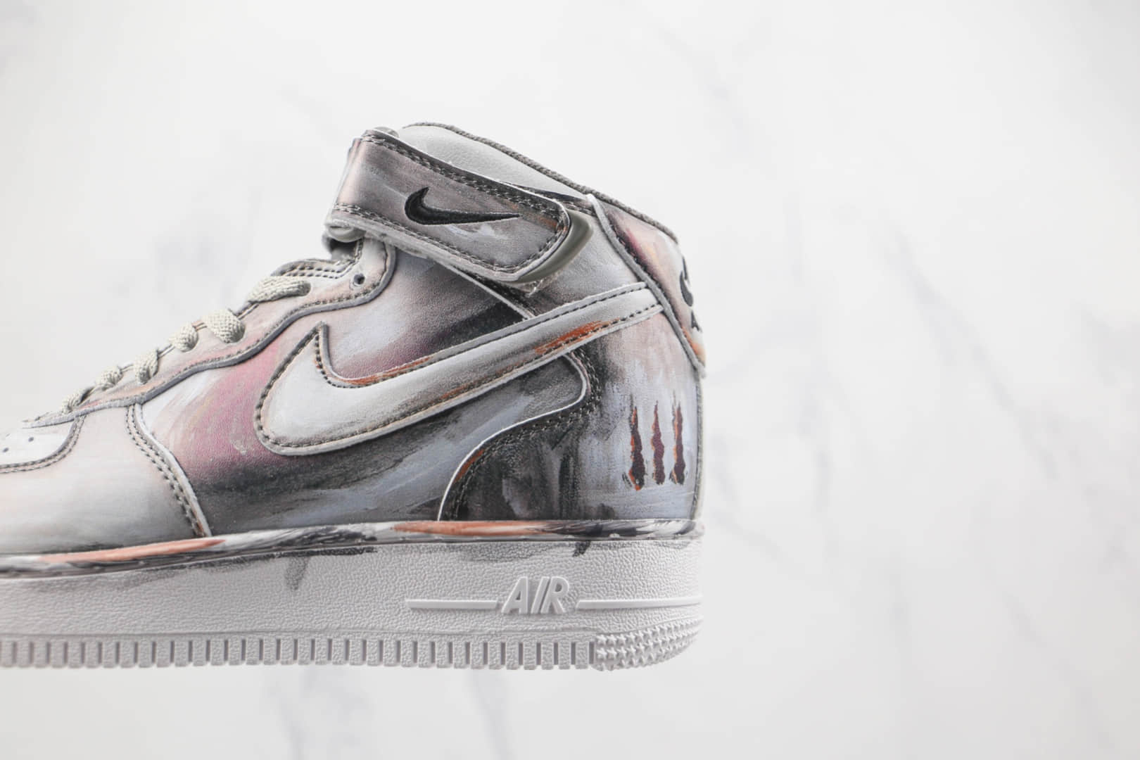 耐克Nike Air Force 1‘07纯原版本中帮空军一号灰色素描板鞋内置气垫 货号：CW7282-103