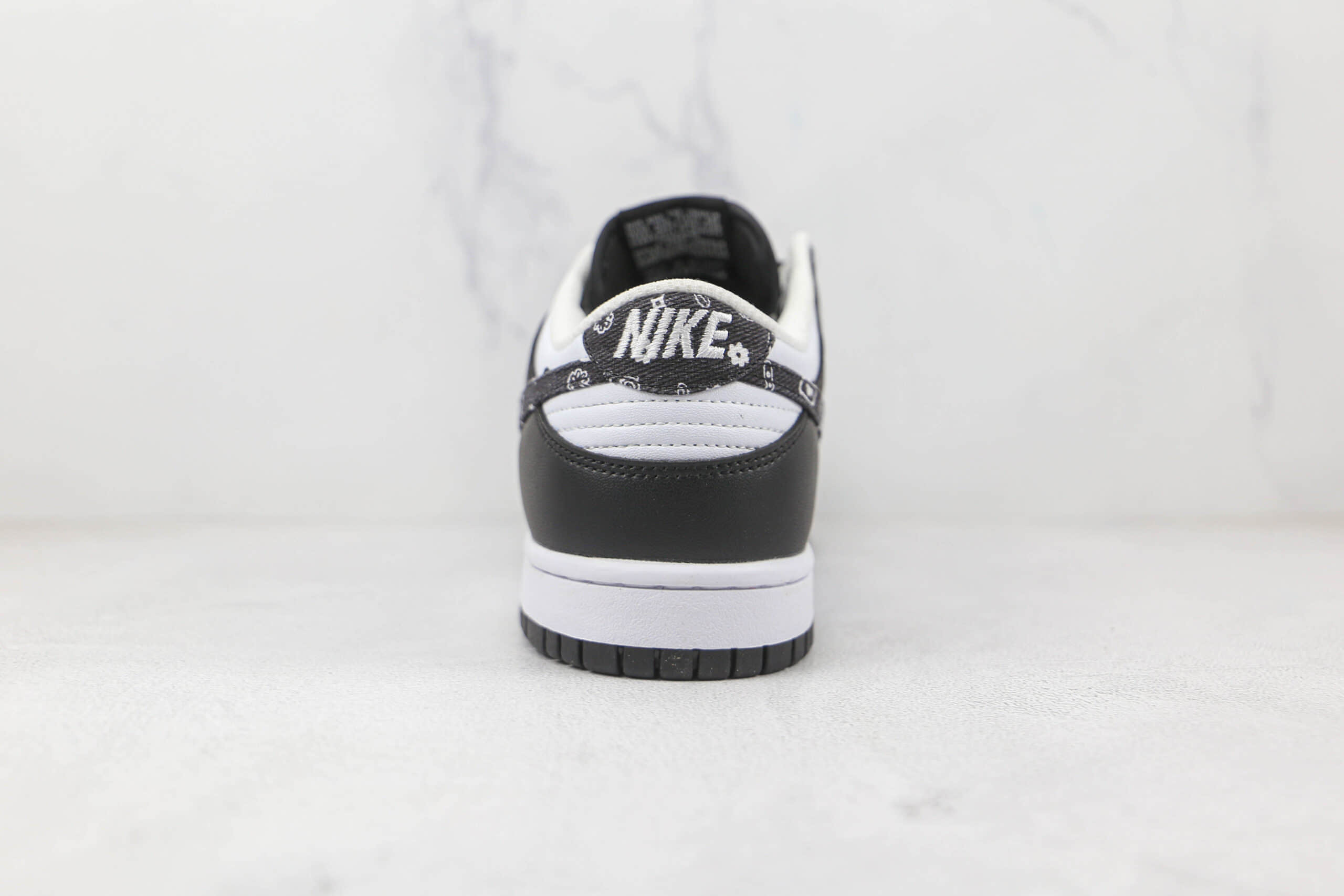 耐克Nike Dunk Low Black Paisley纯原版本低帮SB DUNK佩斯利黑白色腰果花印花钩板鞋原楦头纸板打造 货号：DH4401-100