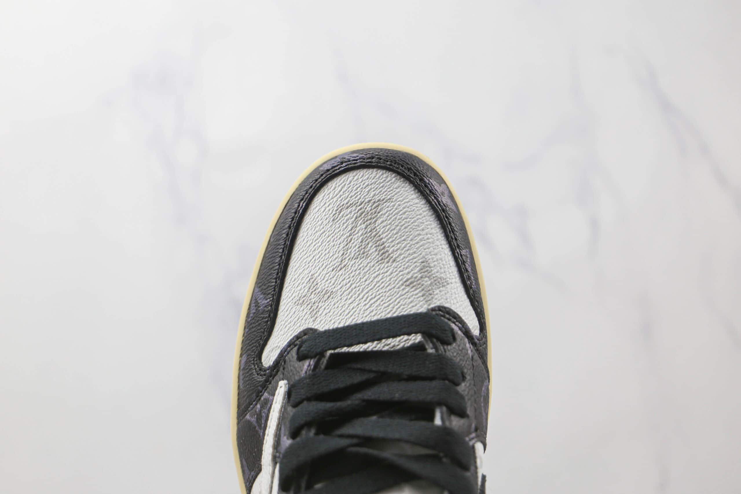 乔丹Air Jordan 1 Low x Fragment x Travis Scott纯原版本三方联名款低帮AJ1倒勾LV配色板鞋原盒原标 货号：CM7866BC