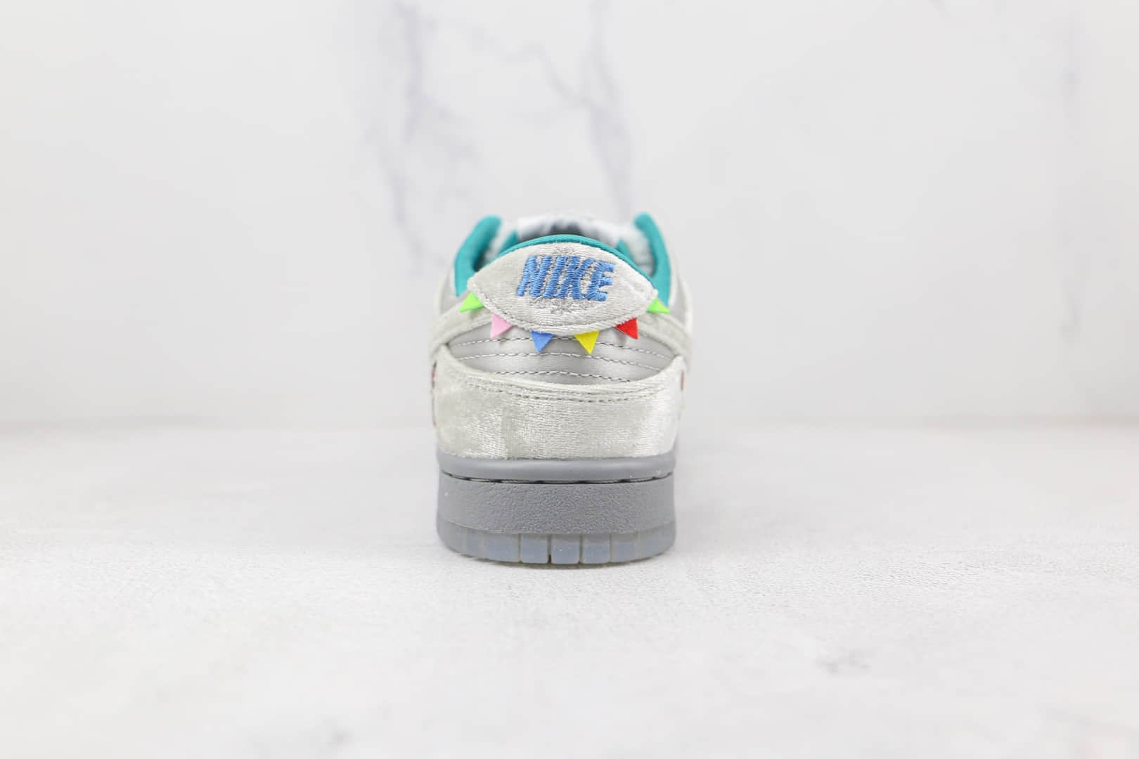 耐克Nike Dunk Low Ice纯原版本低帮SB DUNK冰雪节限定配色板鞋原楦头纸板打造原盒原标 货号：DO2326-001