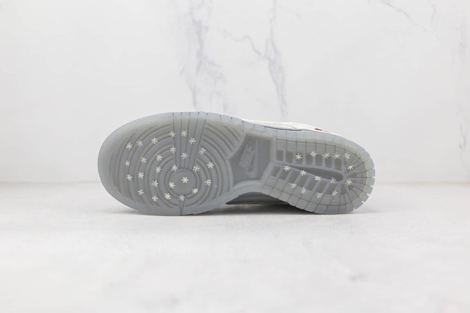 耐克Nike Dunk Low Ice纯原版本低帮SB DUNK冰雪节限定配色板鞋原楦头纸板打造原盒原标 货号：DO2326-001