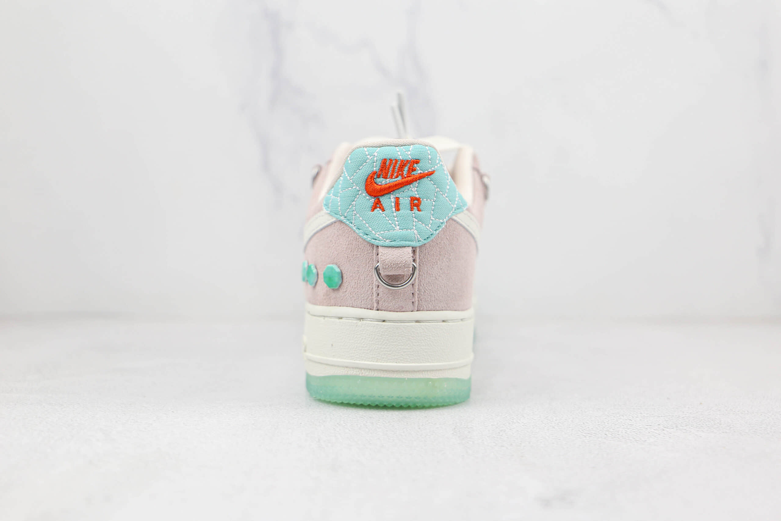 耐克Nike Air Force 1 07 Low纯原版本低帮空军一号虎年中国玉粉拼接板鞋内置气垫 货号：DQ5361-011