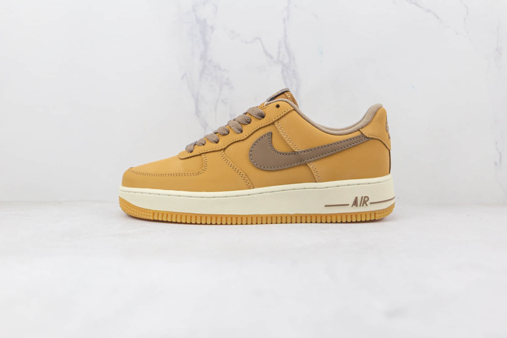 耐克Nike Air Force 1 07 Low纯原版本低帮空军一号卡其色板鞋内置气垫 货号：309652-721