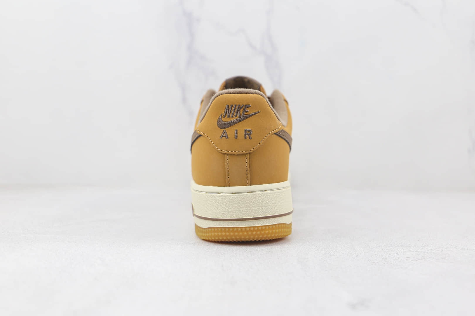 耐克Nike Air Force 1 07 Low纯原版本低帮空军一号卡其色板鞋内置气垫 货号：309652-721